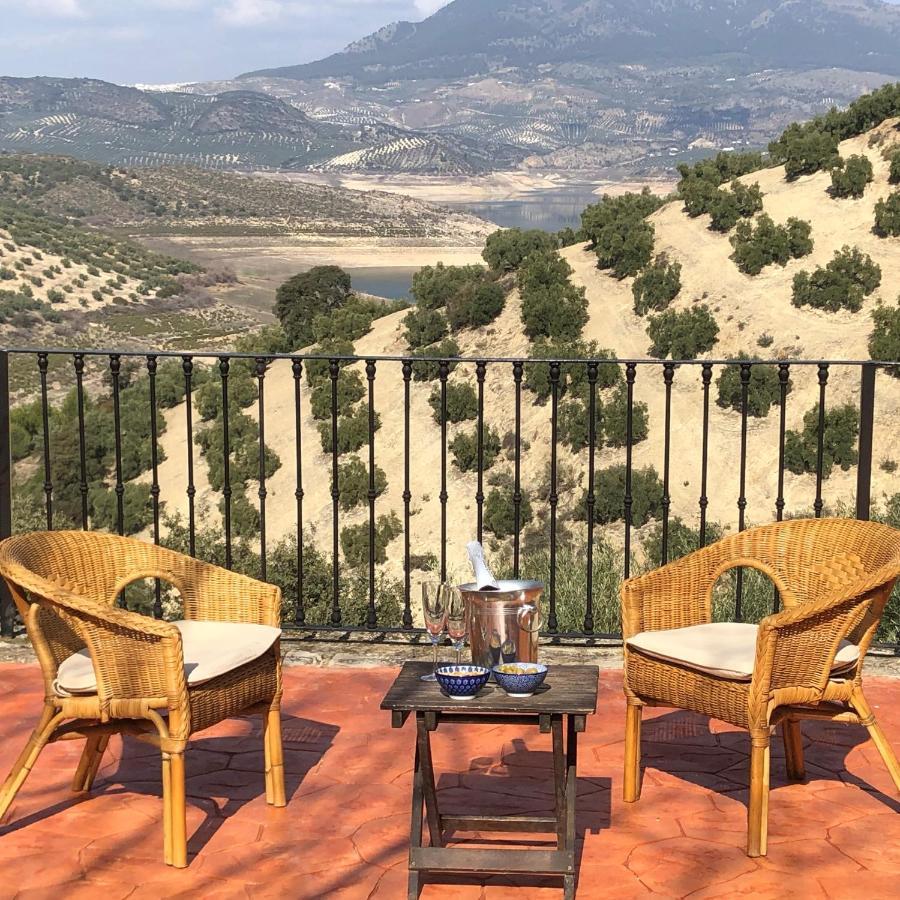 Cortijo Rocas Altas Villa Iznájar Eksteriør bilde